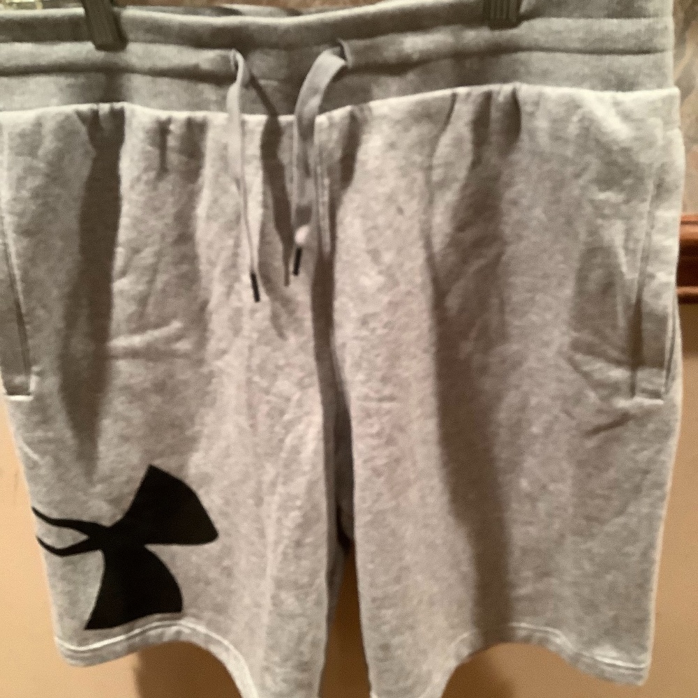 Men’s Under Armour workout shorts